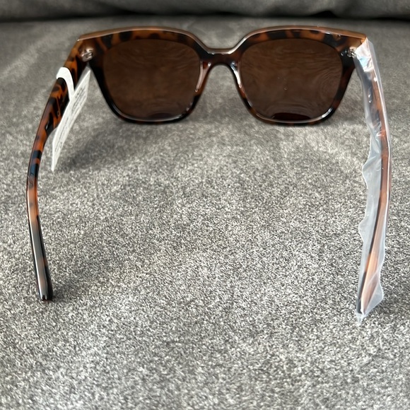 Optic Nerve Gracie Sunglasses in Shiny Tortoise NWT - Picture 6 of 9
